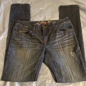 Refuge Flirty Everyday Skinny Jeans Size 10L Destructed Super Cute